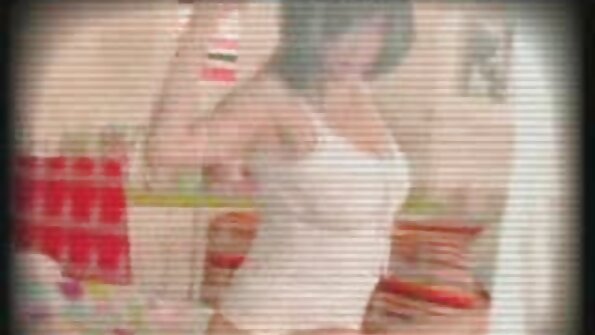 Arial Rose sert çük üzerinde zıplamayı seviyor amatör ev kadını porno