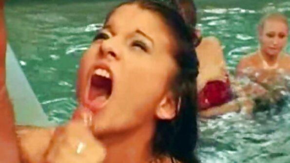 Lily koylu kadin sikisleri LaBeau Emme, Sikişme, Yutma